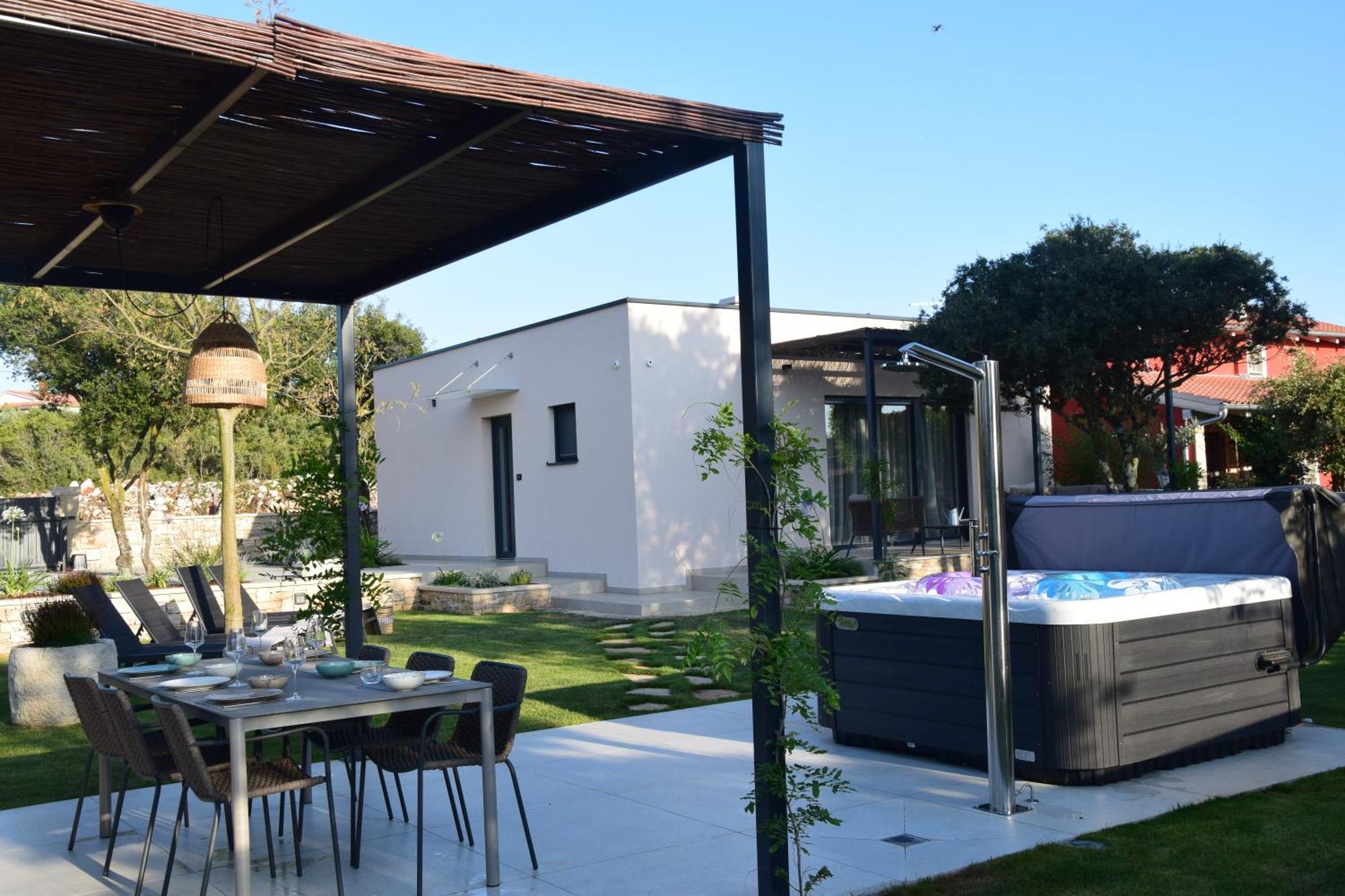 House With Jacuzzi In 2306 * Rovinj